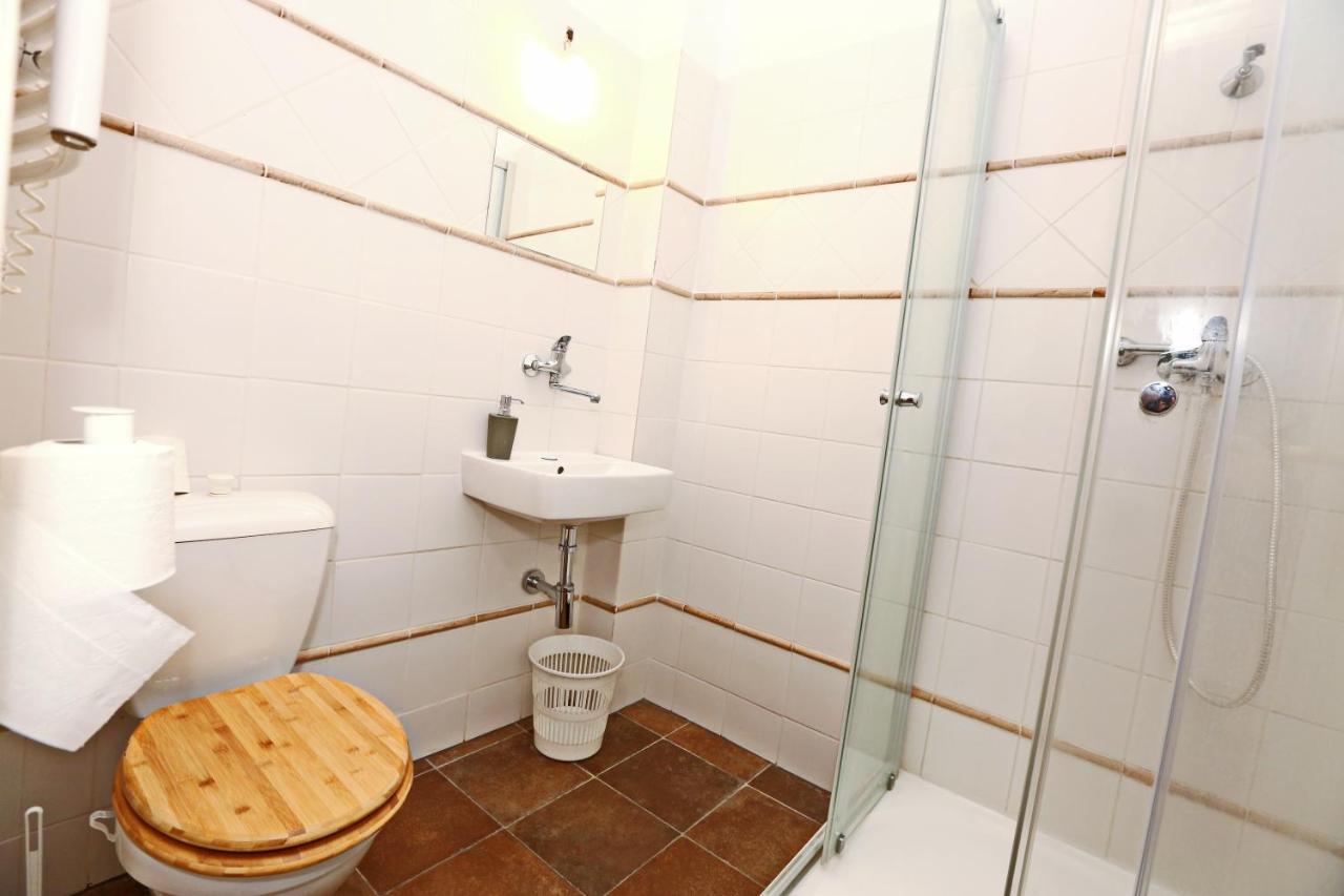 Historicky Putnicky Dom Hotell Marianka Exteriör bild